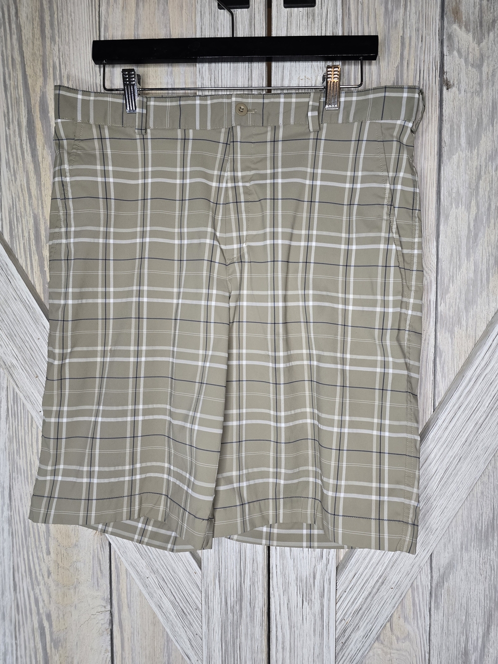 Nike Golf Dri-FIT Plaid Shorts Size 34